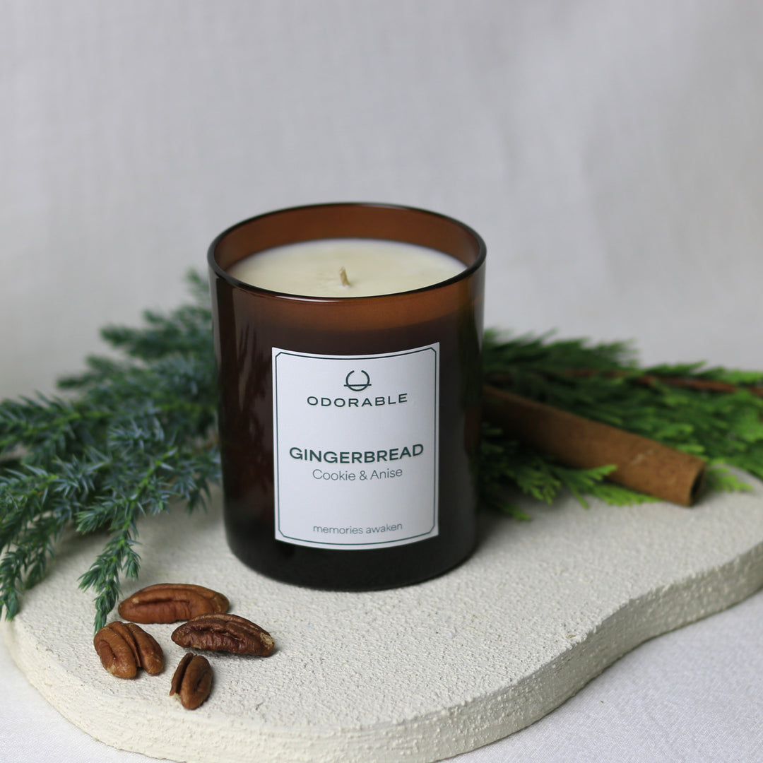 GINGERBREAD-scented candles